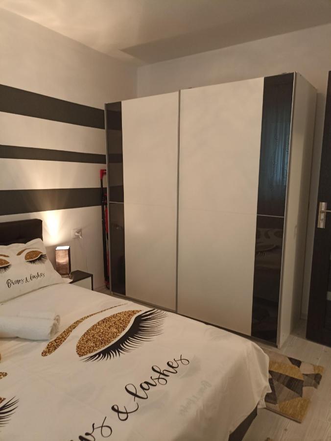Apartament Sofy2 Băile Herculane Buitenkant foto
